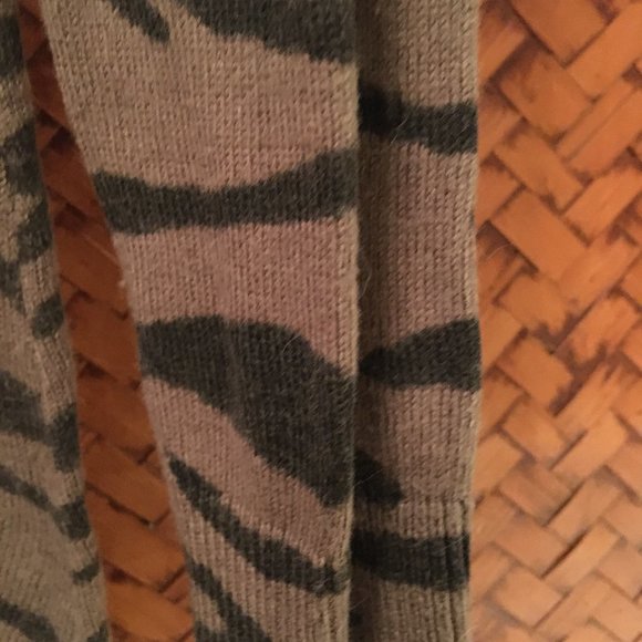 Vintage Y2K Tiger Wool Blend Long Button Down Cardigan - Picture 4 of 7